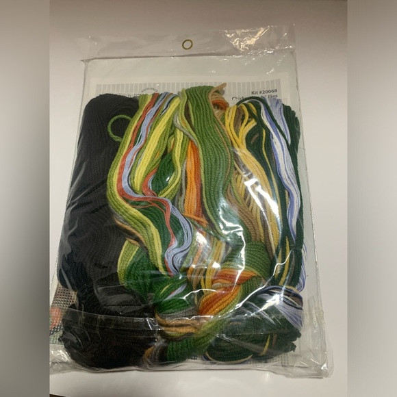 New Dimension chickadee & lilies needle point kit with yarn. new in package. - Picture 3 of 5